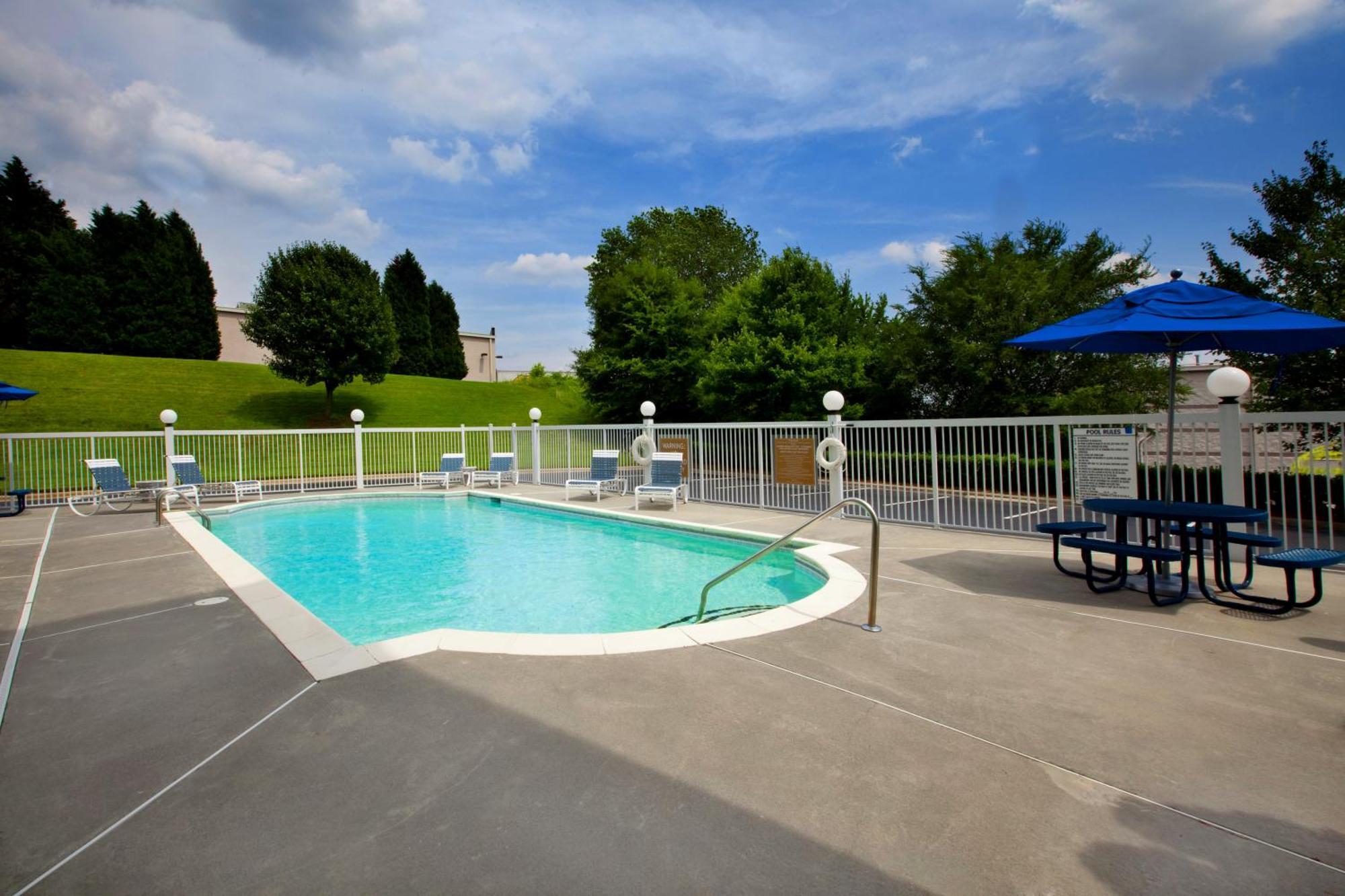 Four Points By Sheraton Charlotte/Pineville Exteriör bild